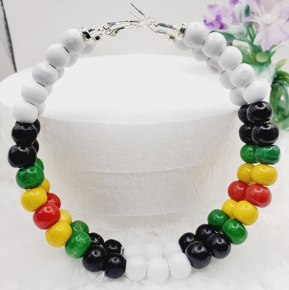 Rasta hoop earrings, African earrings with wooden beads, large hoop earr… - Picture 9 of 10